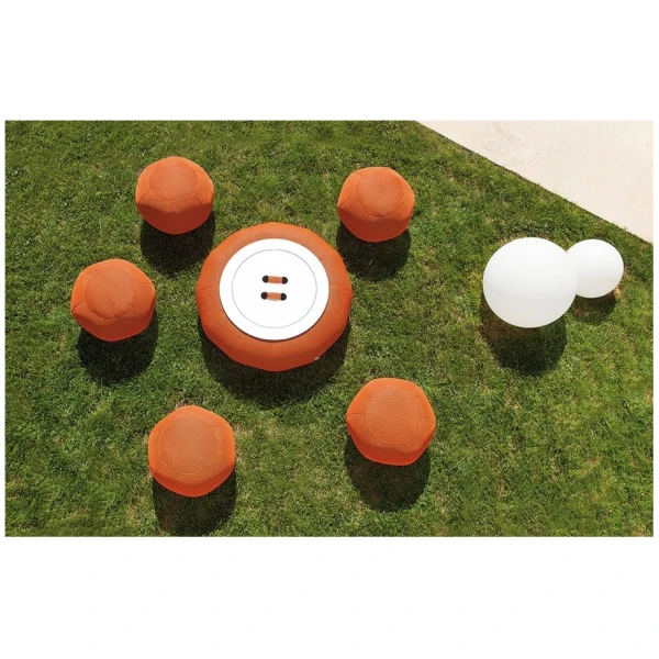 Puf modelo Bola apto para exteriores